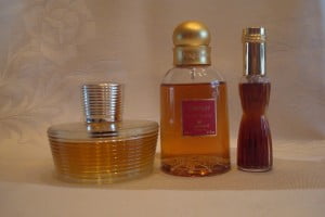 Cinnamon perfume