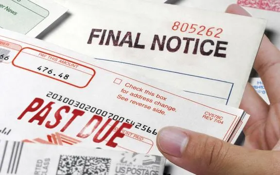 How Can a Late Payment Affect Your Credit Report?